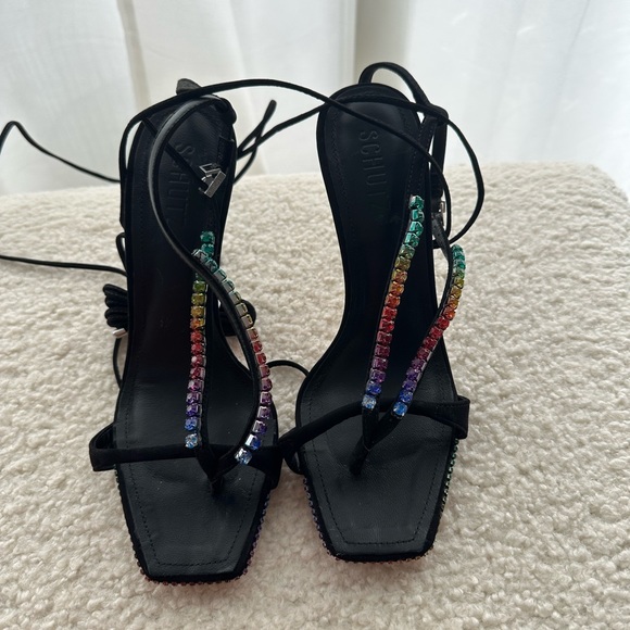 Vikki Crystal Sandal in Black
Schutz size 8 - Picture 6 of 10